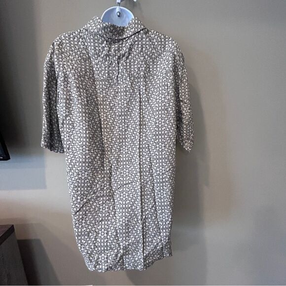 J. Ferrar Men's White and Black Circular Print Button Up Shirt Size Medium - Picture 5 of 8